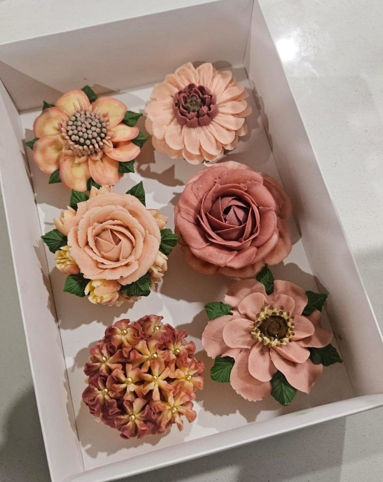 Floral Boxed Cupcakes 6 Cupcakes